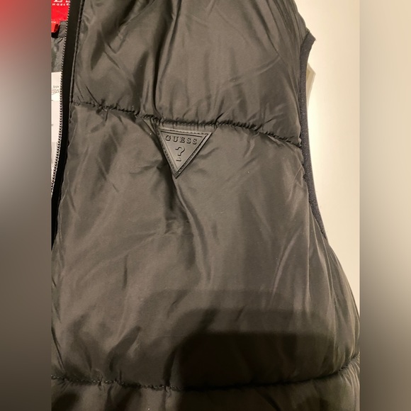 Mens Puffer Vest - Picture 4 of 4